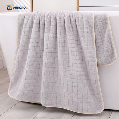 Ręcznik kąpielowy PineappleGrid™ | Szybko schnie, wchłania, idealny na prezent!